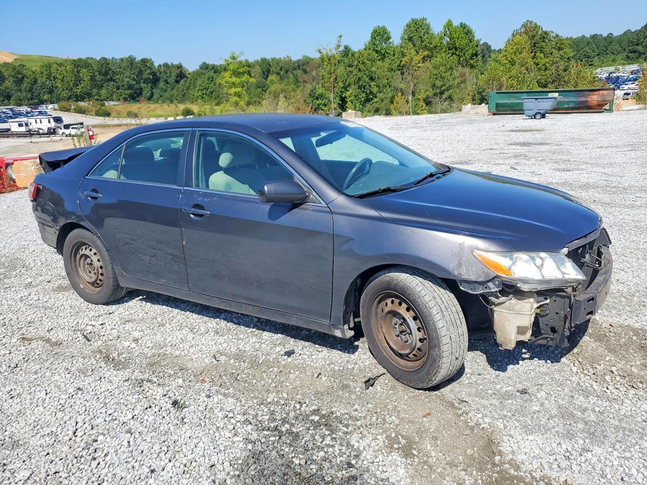 2008 Toyota Camry Le - Image 4