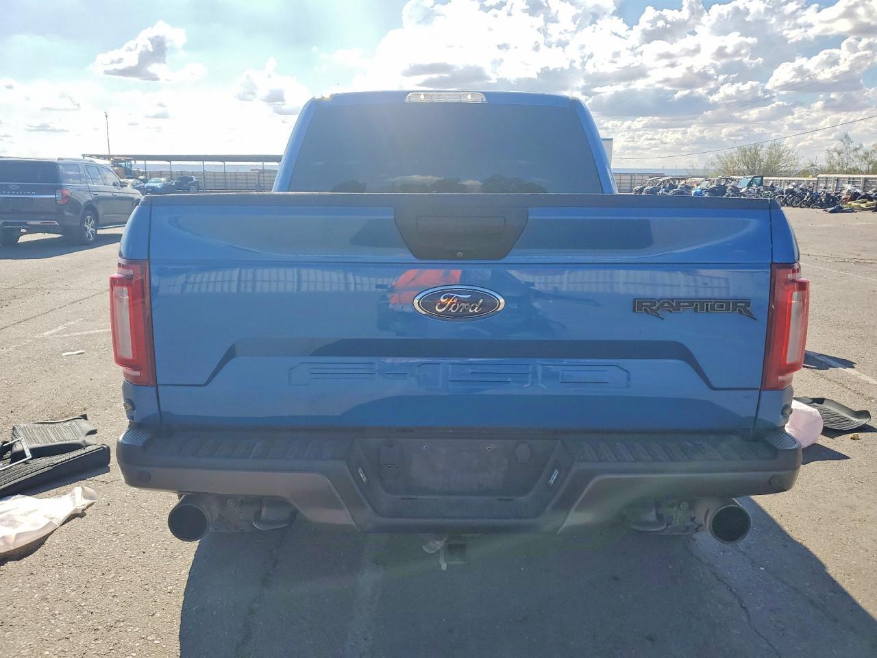 2020 Ford F150 Raptor - Фото 6