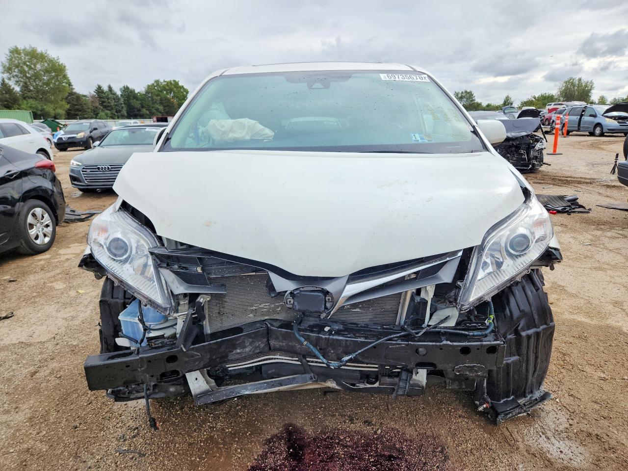 2019 Toyota Sienna Xle 8-Passenger - Image 5