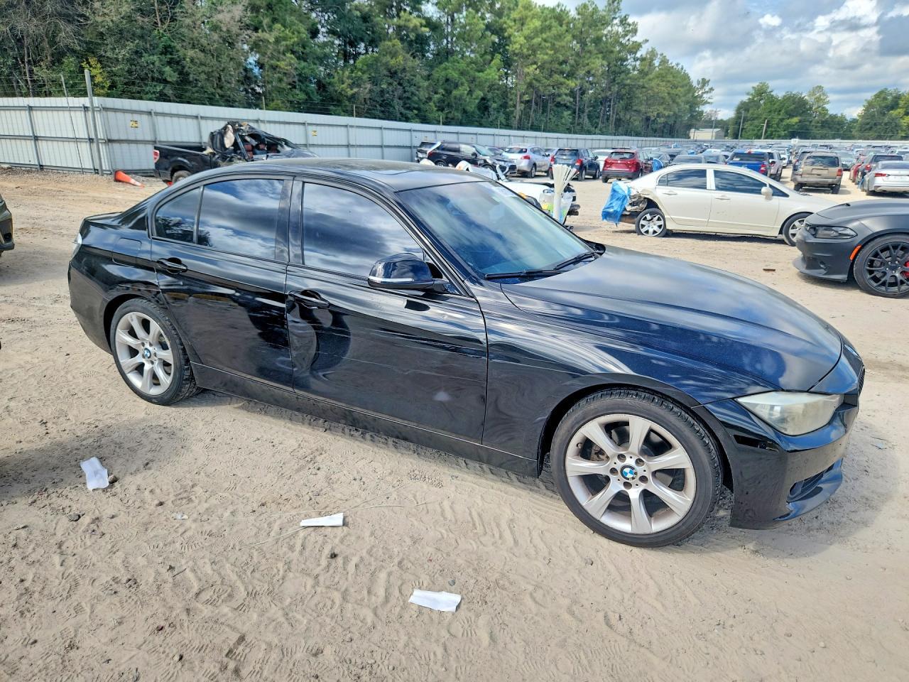 2015 BMW 320 I - Image 4
