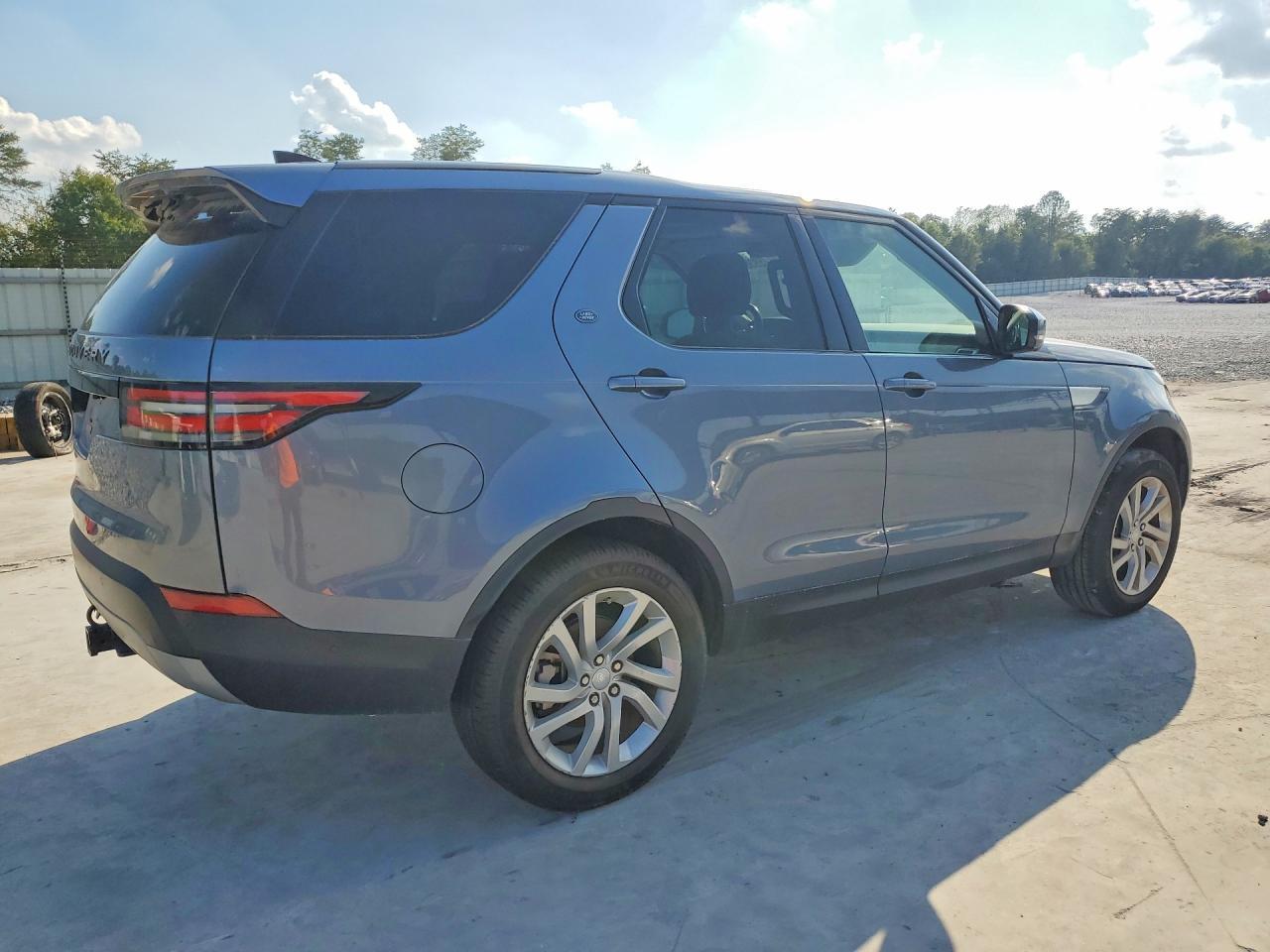 2018 Land Rover Discovery Hse - Фото 3
