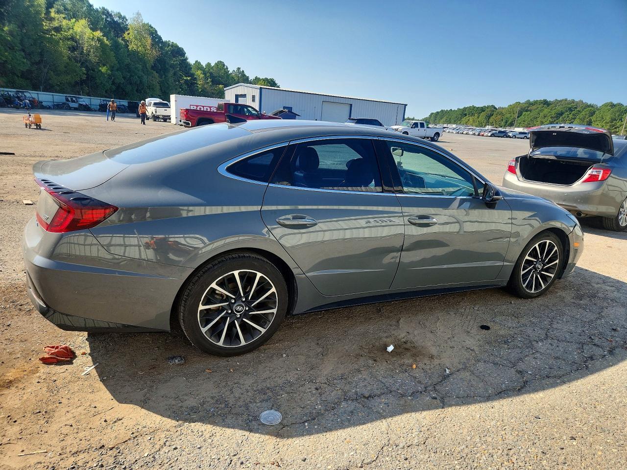2020 Hyundai Sonata Sel Plus - Image 3