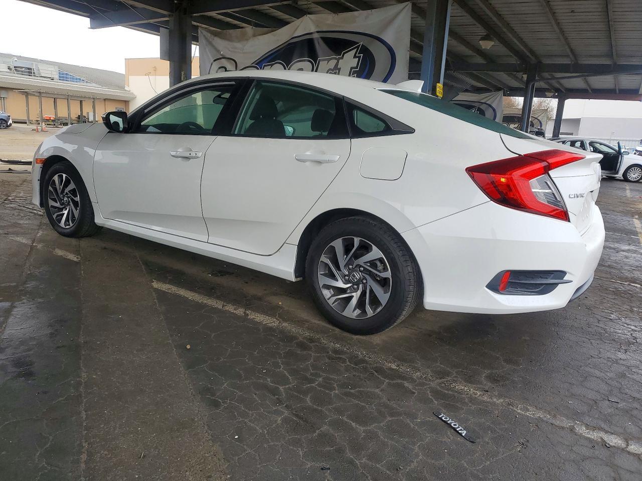 2017 Honda Civic Ex - Image 2