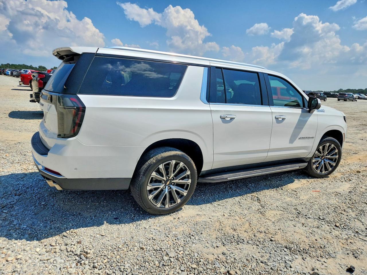 2025 Chevrolet Suburban K1500 High Country - Фото 3