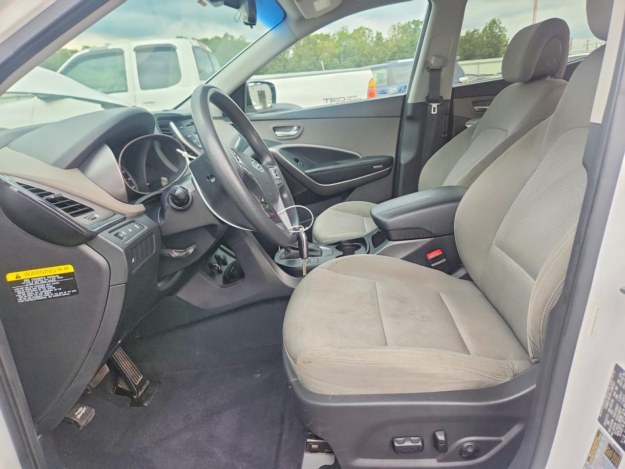 2016 Hyundai Santa Fe Sport 2.4L - Image 7