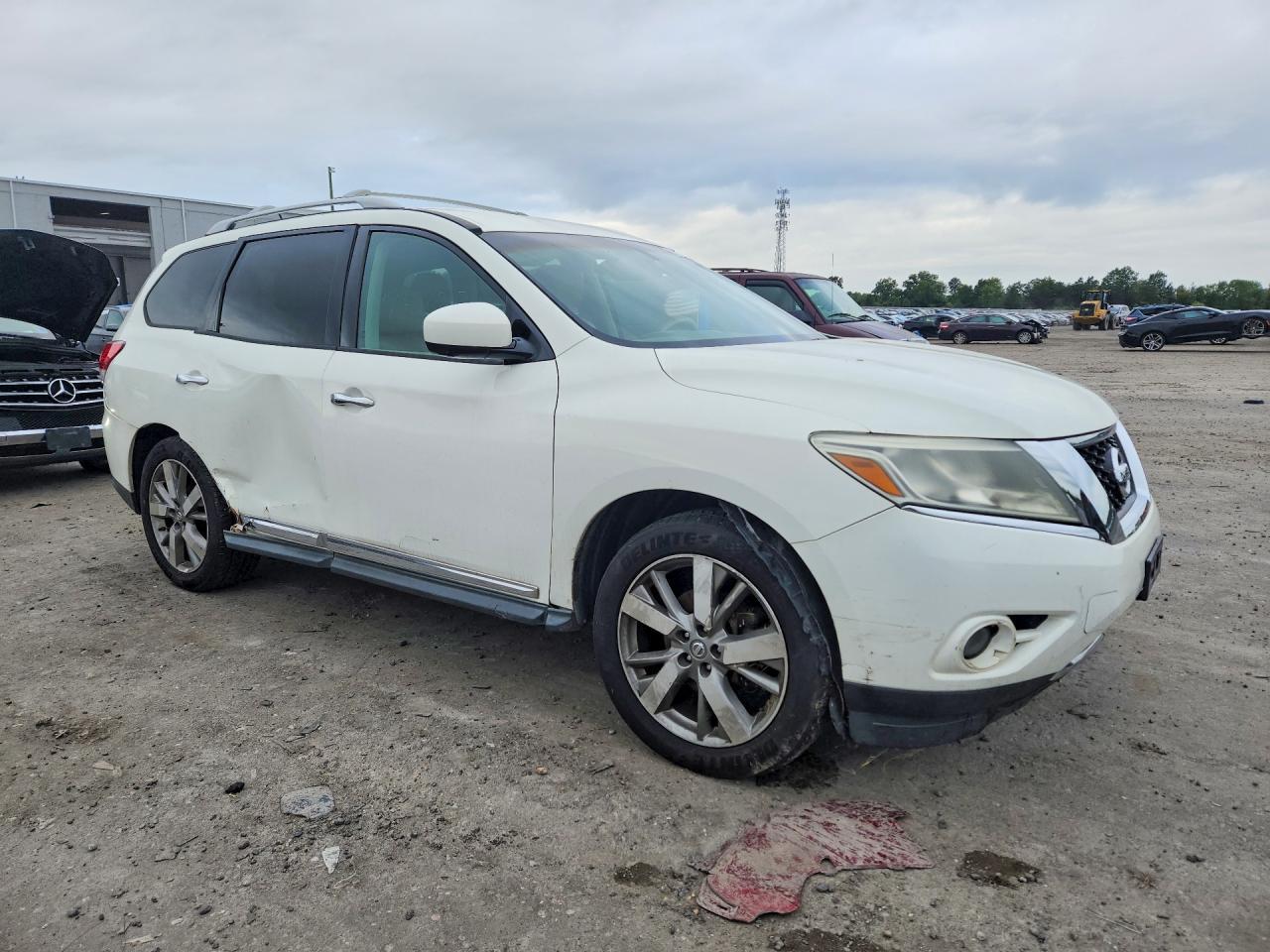 2013 Nissan Pathfinder S - Фото 4