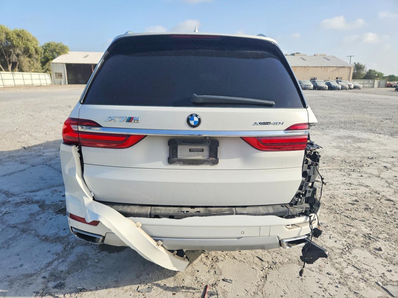 2020 BMW X7 xDrive40I - Фото 6