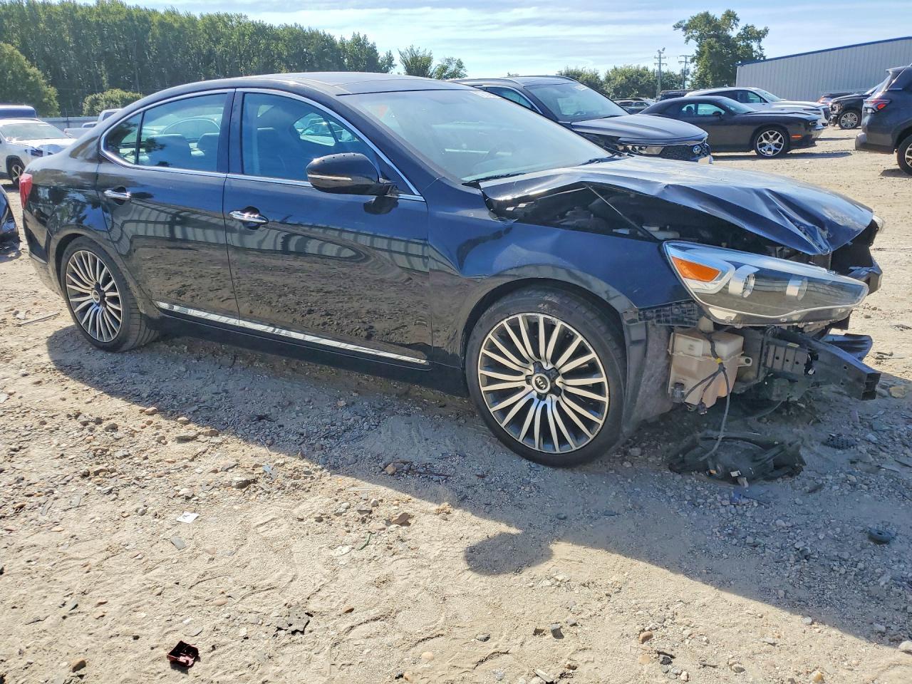 2014 Kia Cadenza Premium - Image 4