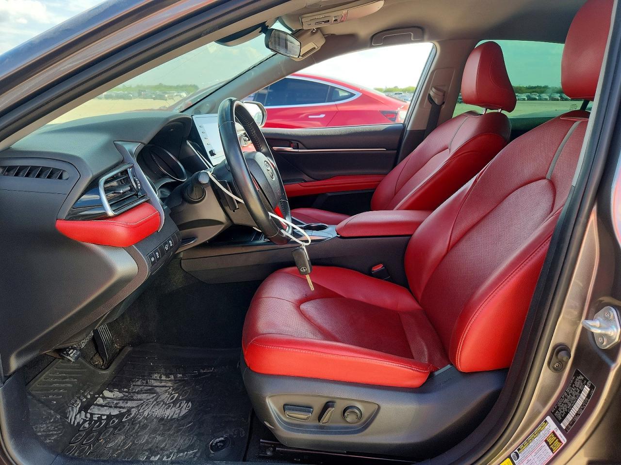 2022 Toyota Camry Se - Фото 7