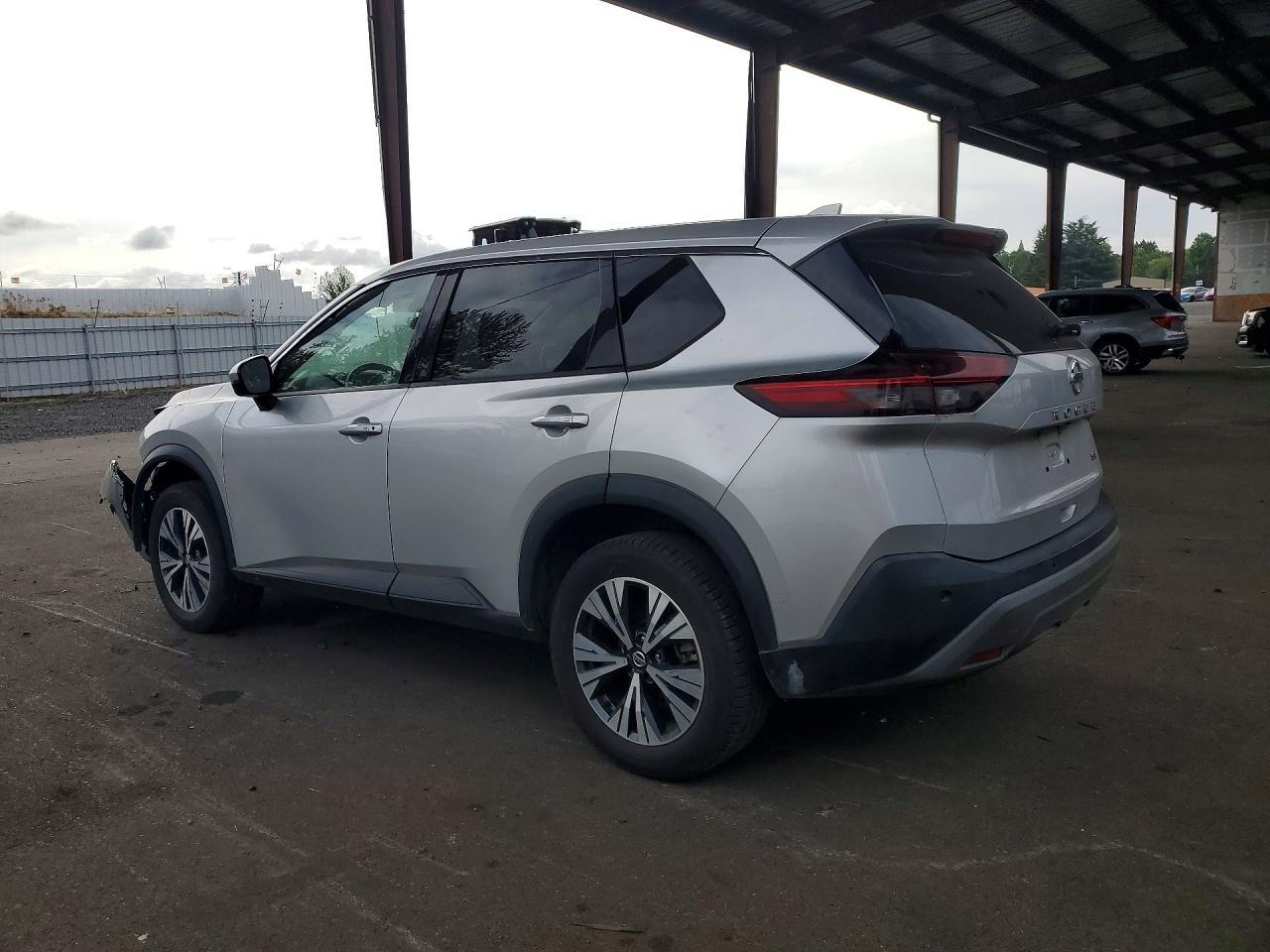 2021 Nissan Rogue Sv - Image 2