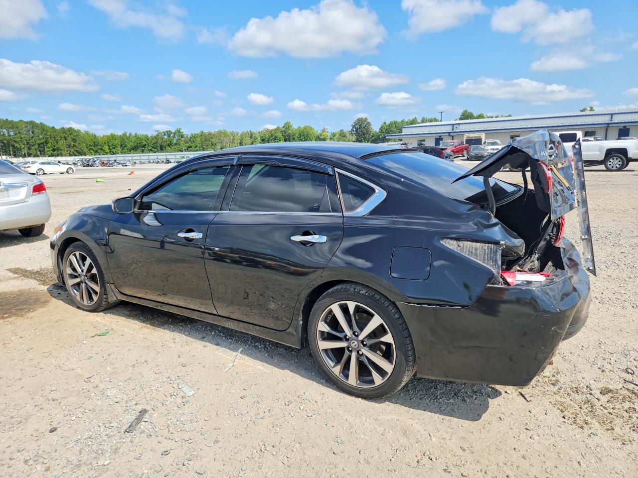 2016 Nissan Altima 2.5 Sr - Image 2