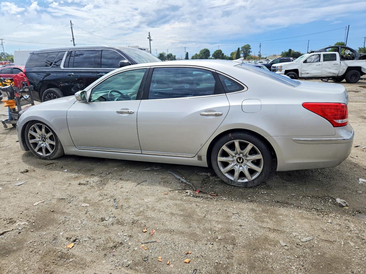 2013 Hyundai Equus Signature - Фото 2