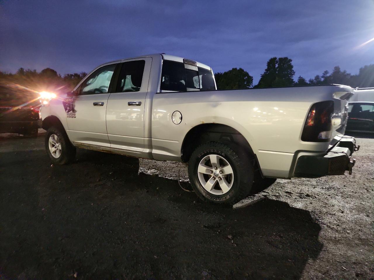 2017 Ram 1500 Slt - Image 2