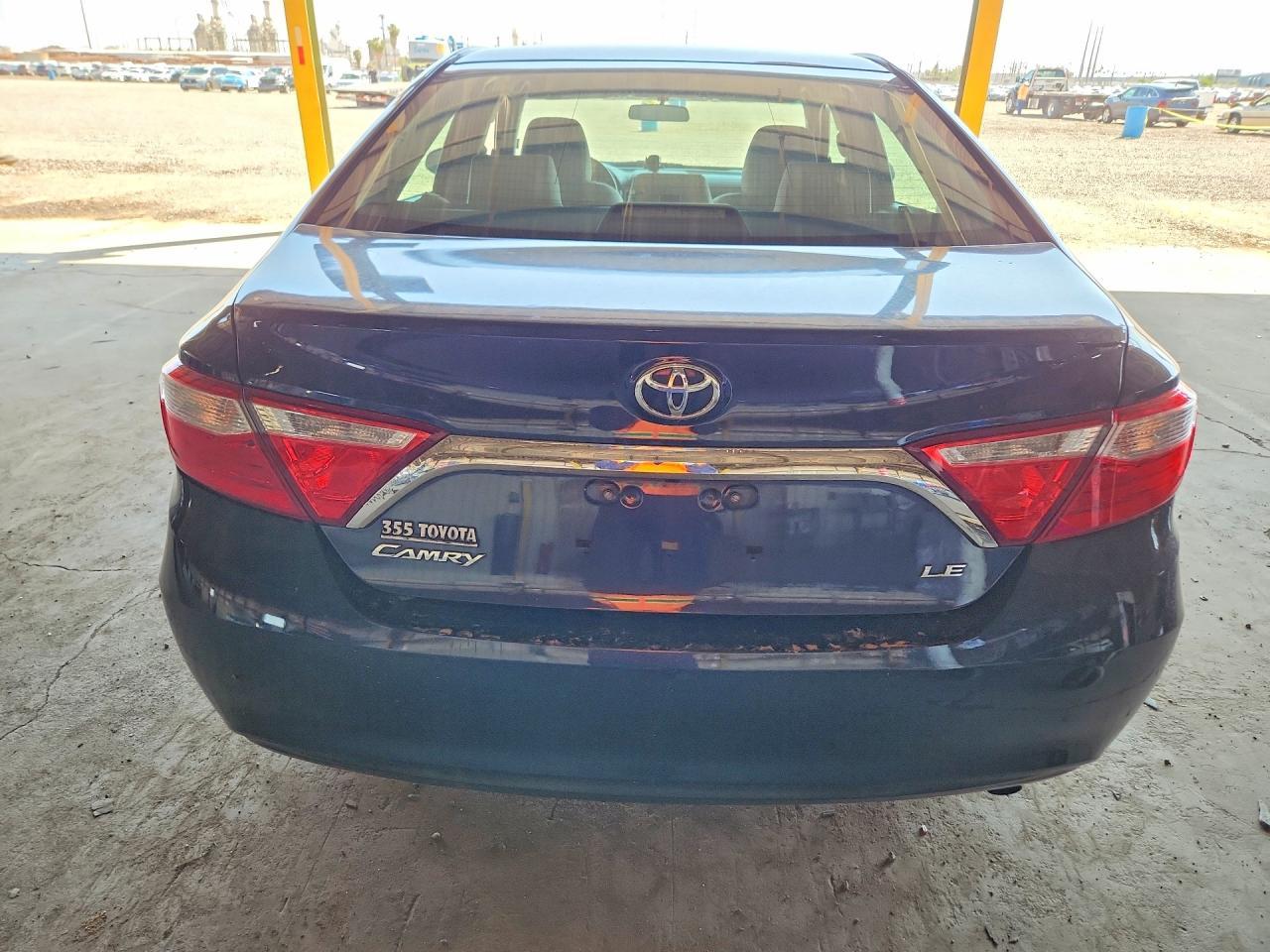 2016 Toyota Camry Le - Фото 6