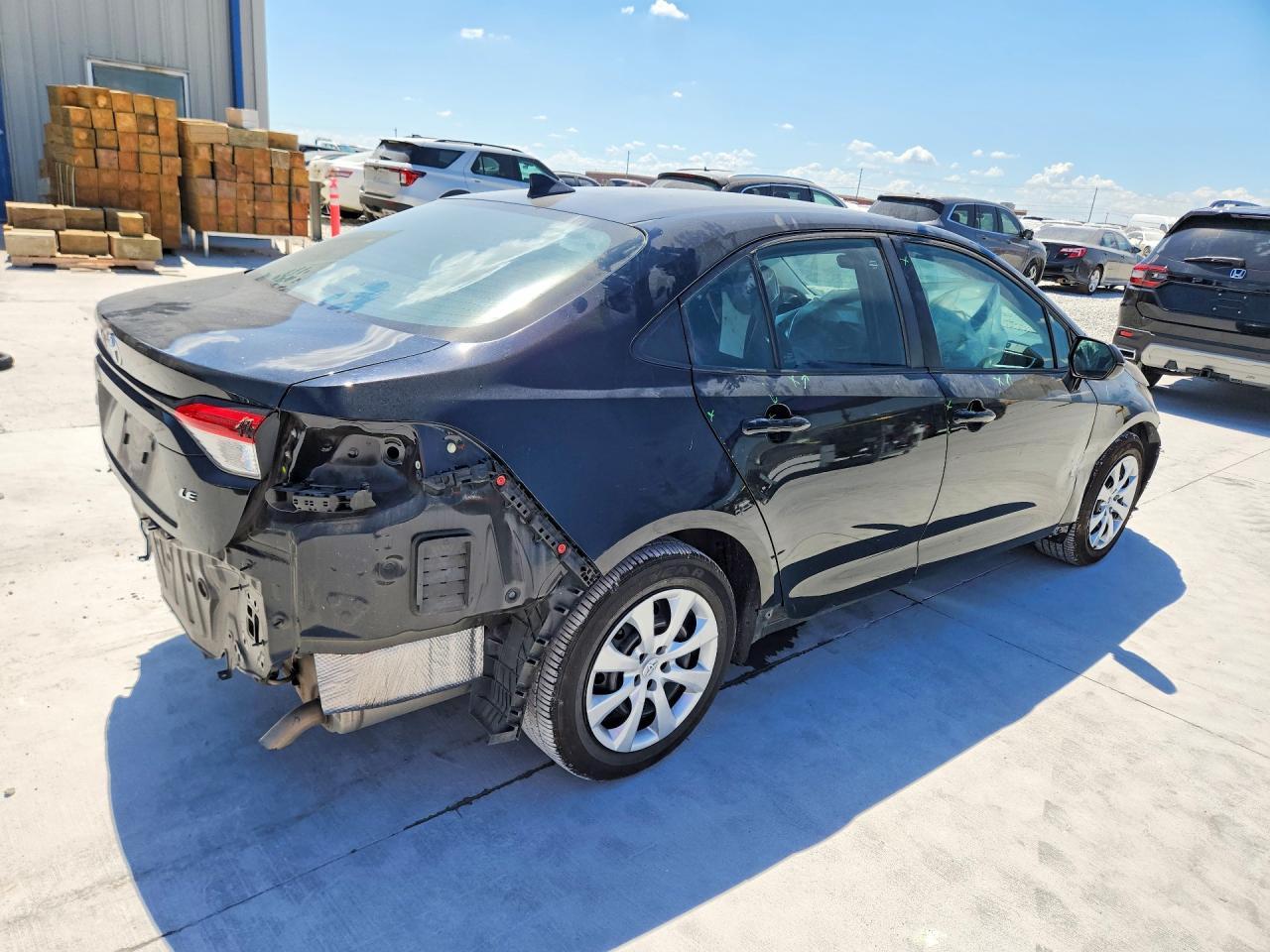 2023 Toyota Corolla Le - Фото 3