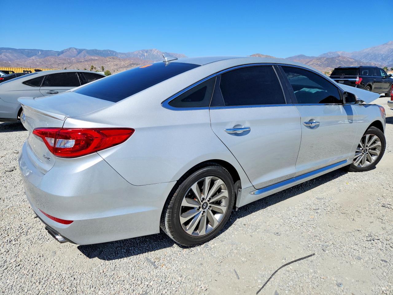 2015 Hyundai Sonata Sport - Фото 3