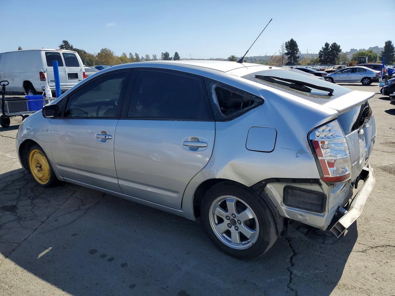 2009 Toyota Prius Base - Image 2