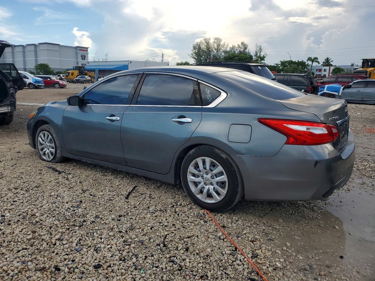 2017 Nissan Altima 2.5 S - Image 2