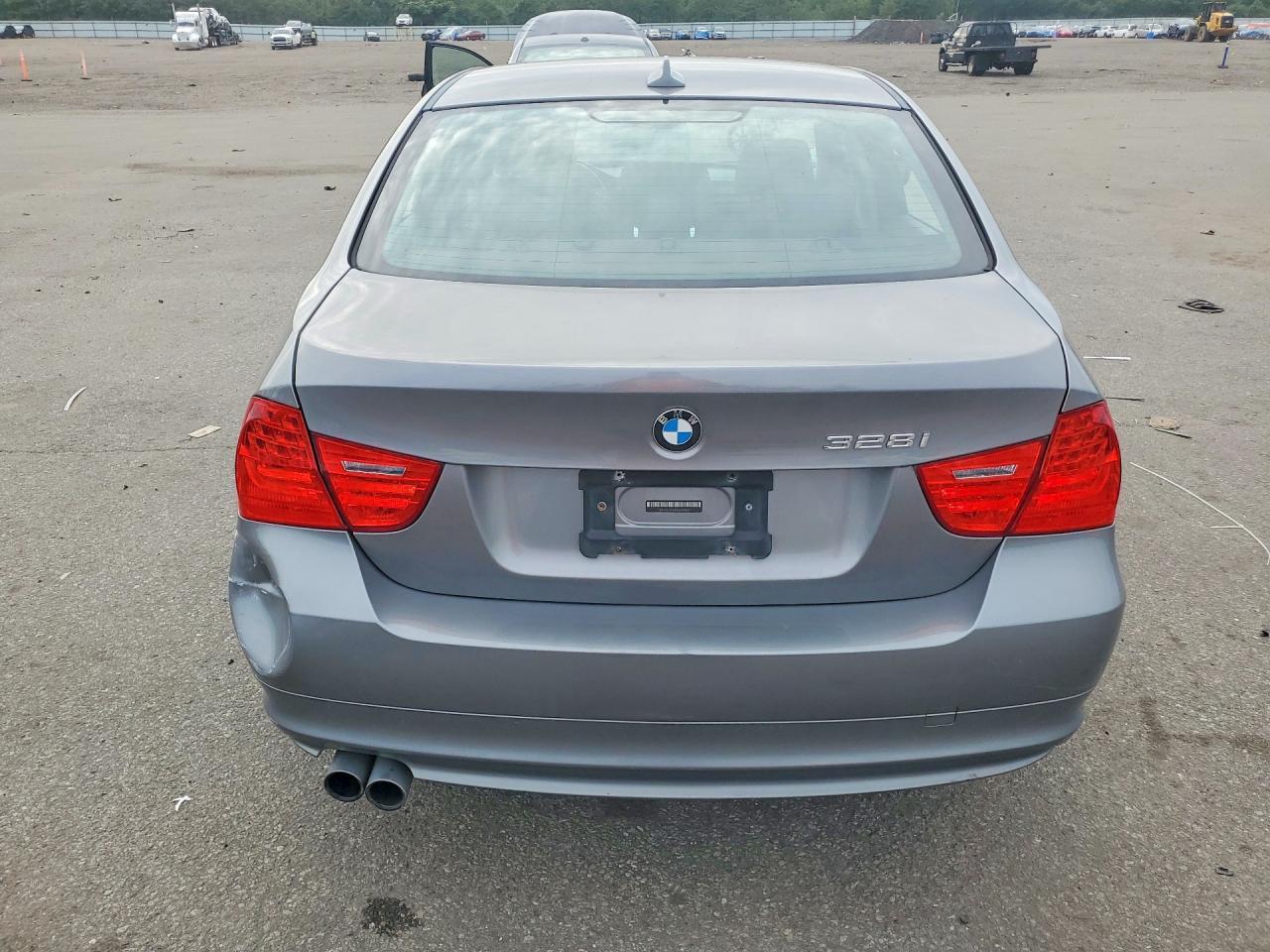 2011 BMW 328 I Sulev - Фото 6