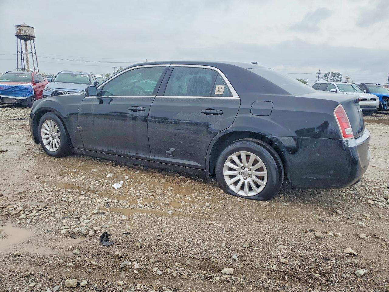 2014 Chrysler 300 - Image 2