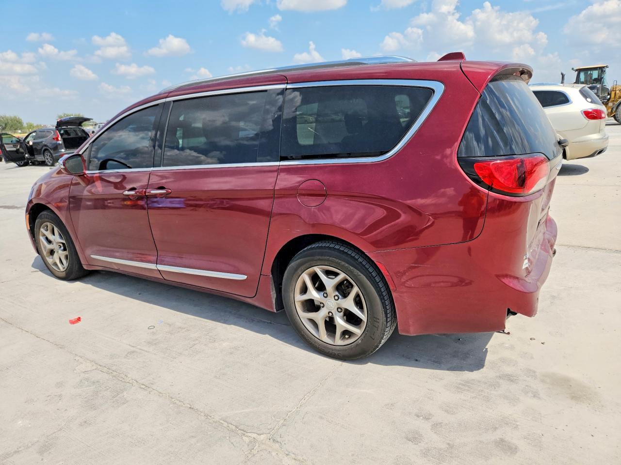 2017 Chrysler Pacifica Limited - Фото 2
