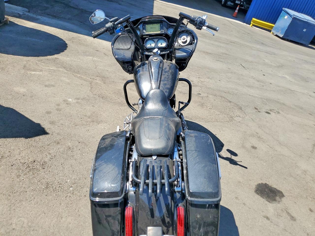 2016 Harley-Davidson Fltrxs Road Glide Special - Image 6