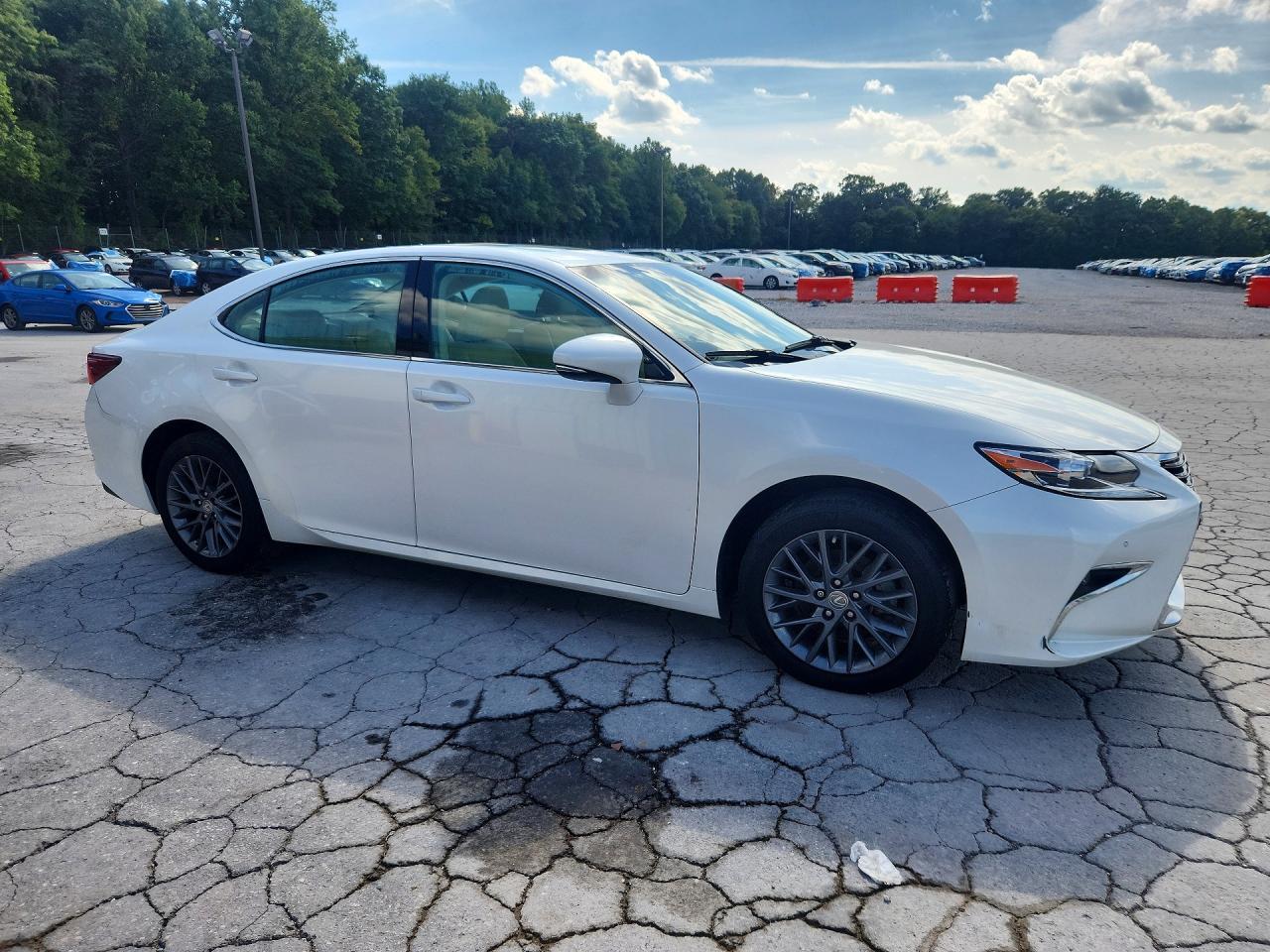 2018 Lexus Es 350 - Image 4