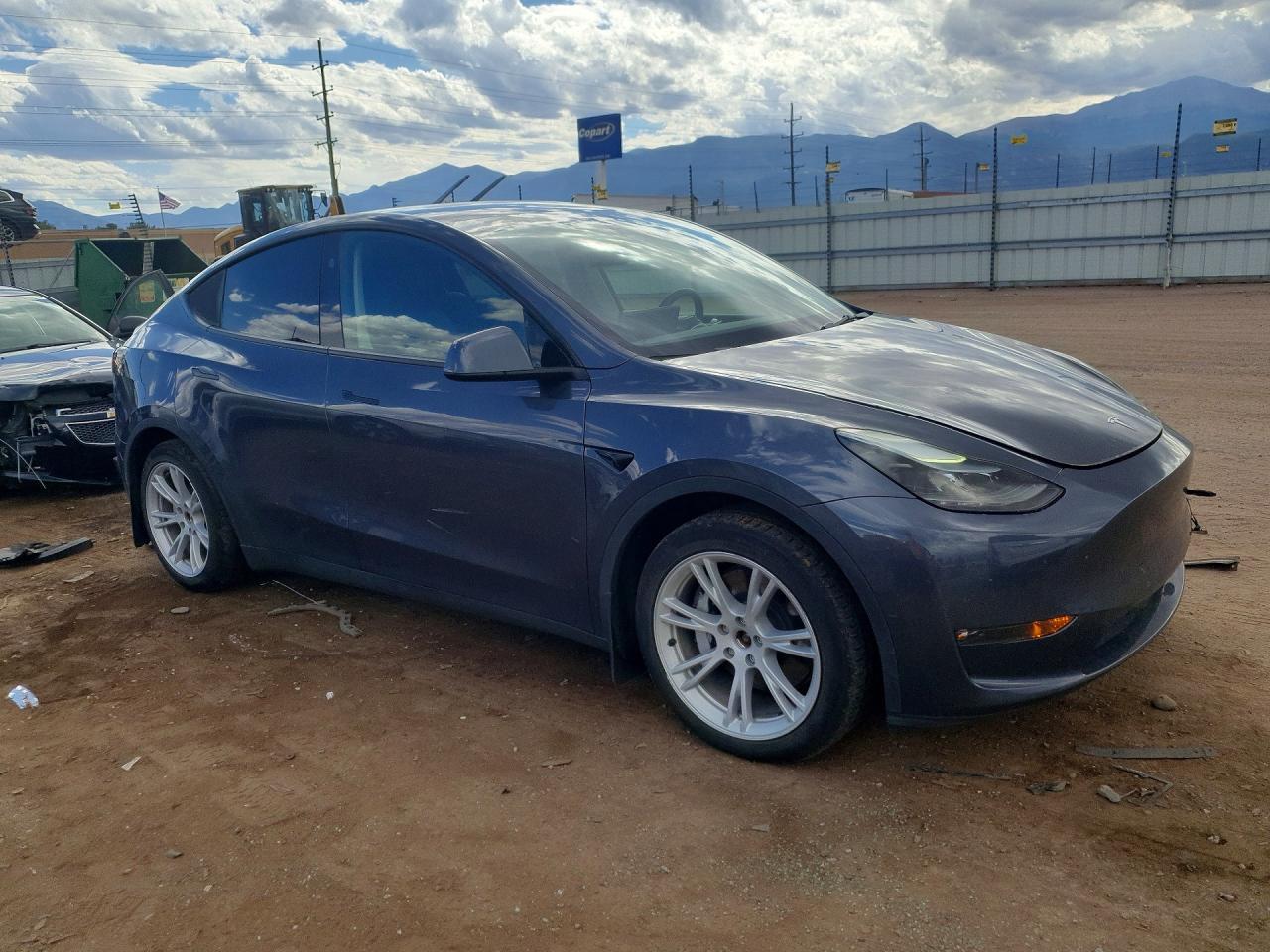 2023 Tesla Model Y - Фото 4