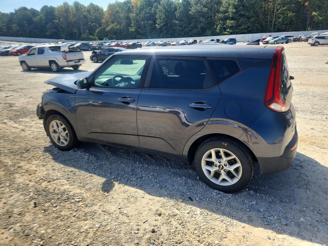 2020 Kia Soul S - Фото 2