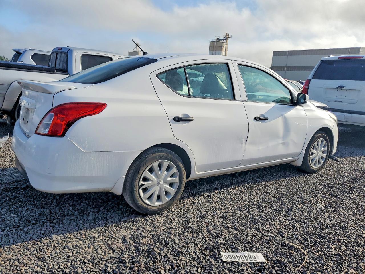 2019 Nissan Versa S Plus - Image 3