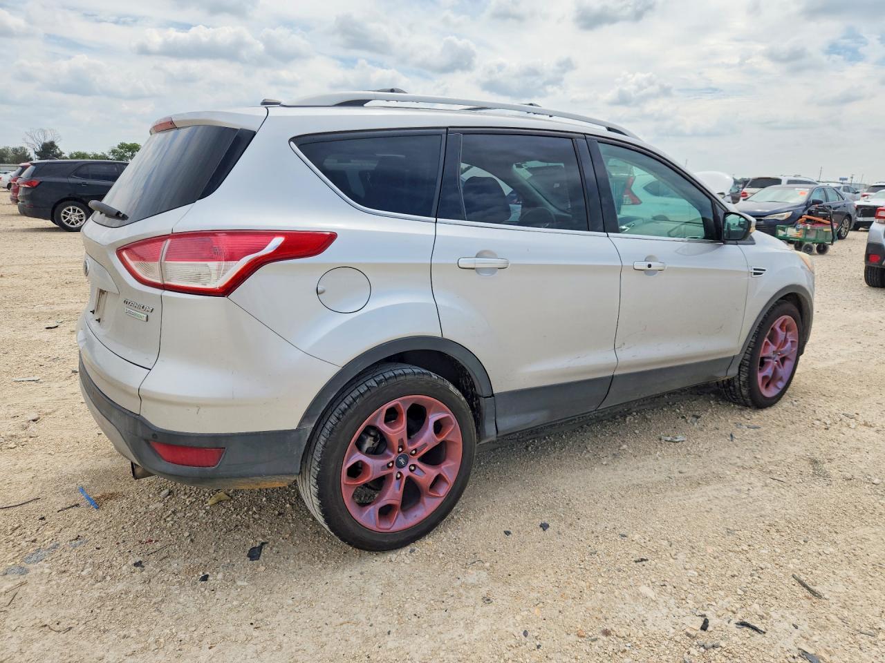 2013 Ford Escape Titanium - Фото 3