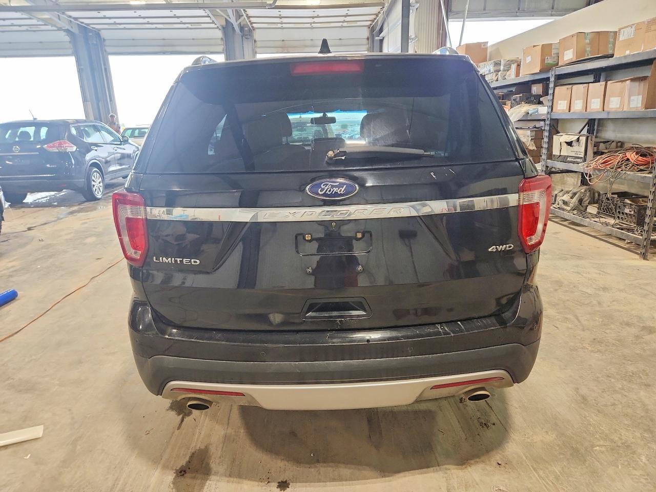 2016 Ford Explorer Limited - Image 6