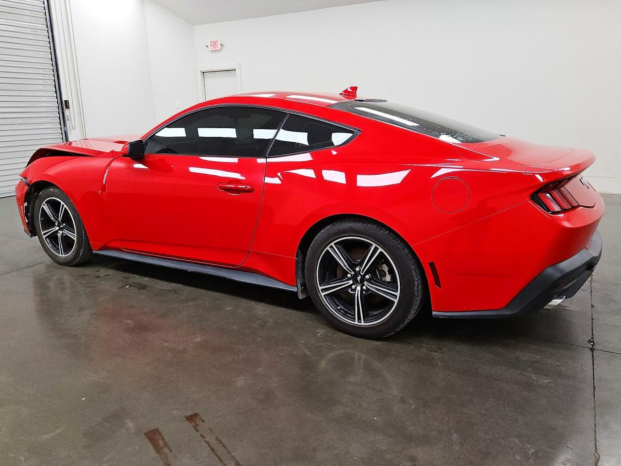 2024 Ford Mustang - Фото 2