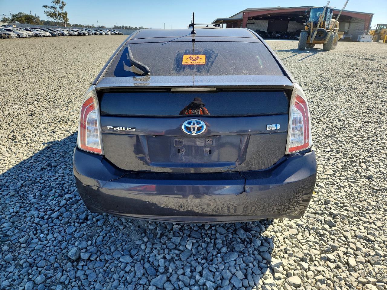2015 Toyota Prius Two - Image 6