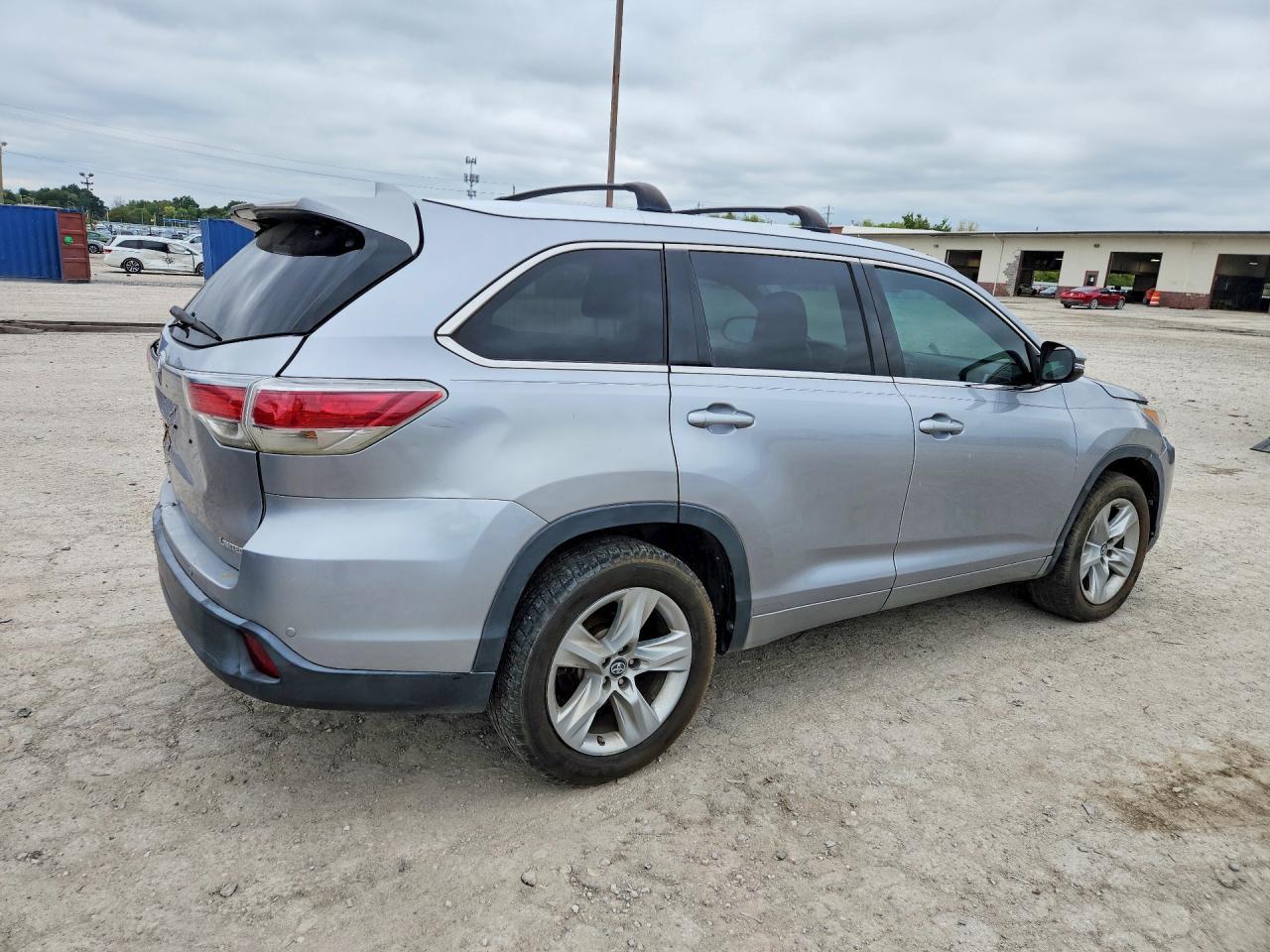 2016 Toyota Highlander Limited - Фото 3