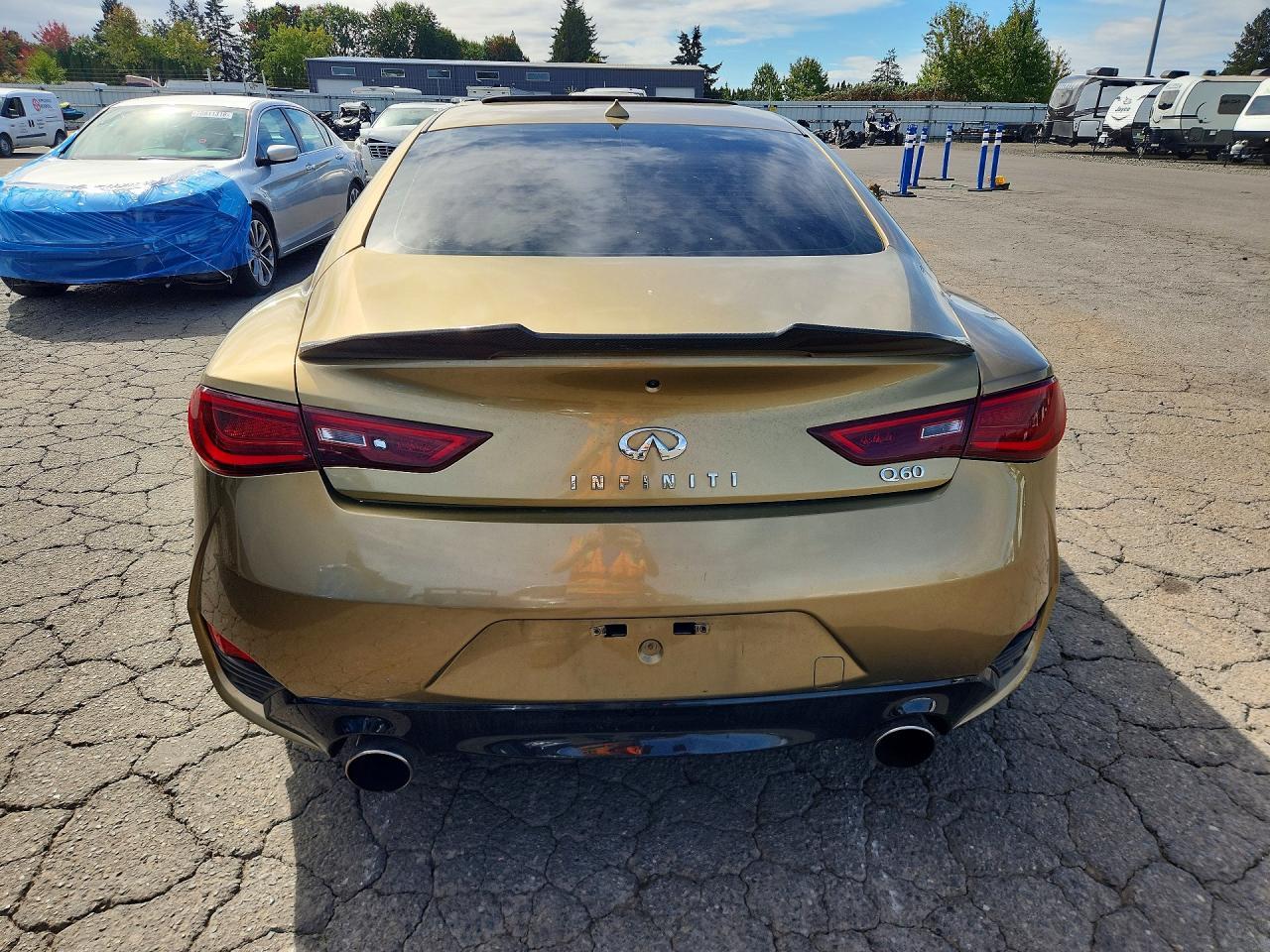 2018 Infiniti Q60 3.0T Luxe - Image 6