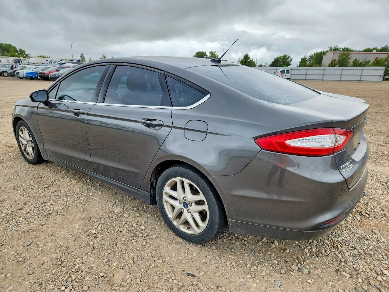 2015 Ford Fusion Se - Image 2