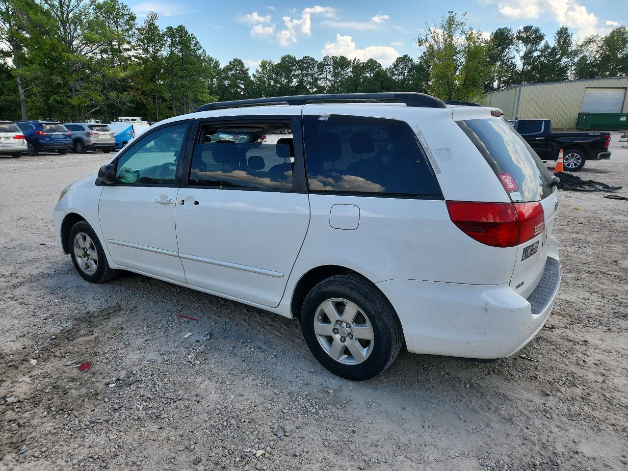 2004 Toyota Sienna Le 7 Passenger - Фото 2