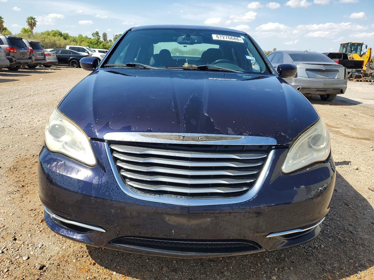 2012 Chrysler 200 Touring - Фото 5