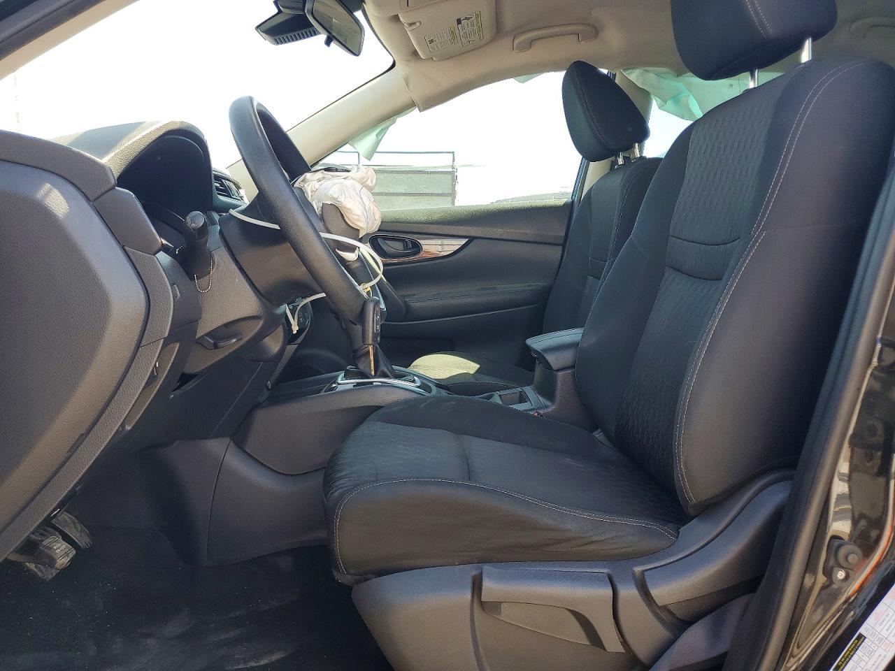 2019 Nissan Rogue S - Image 7
