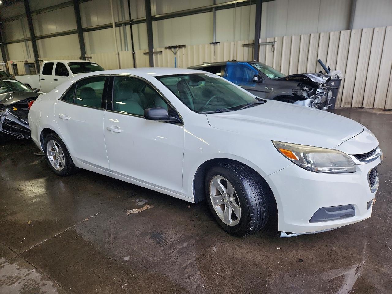 2015 Chevrolet Malibu Ls - Фото 4