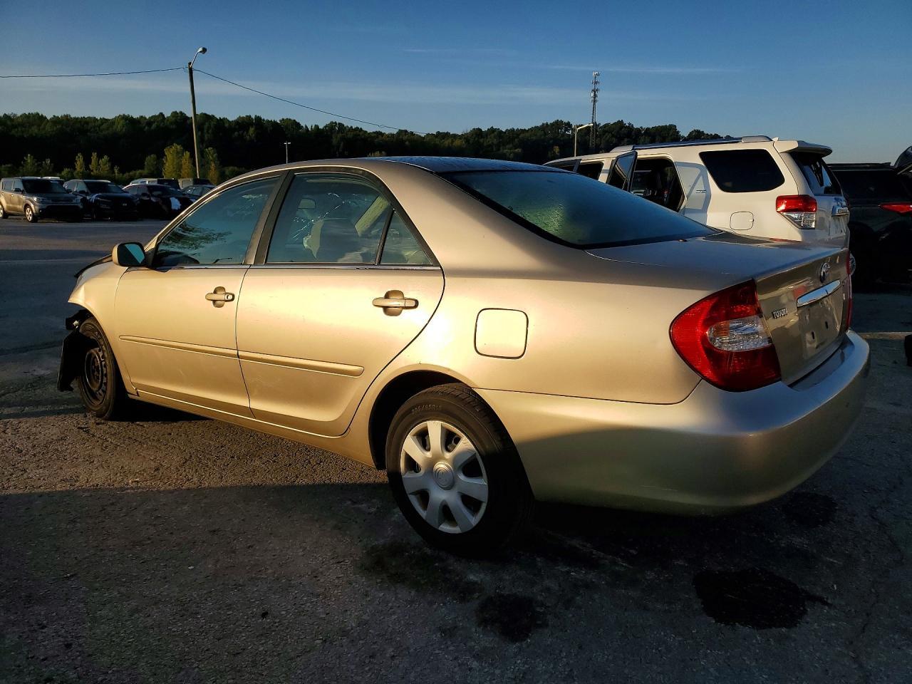 2003 Toyota Camry Le - Фото 2