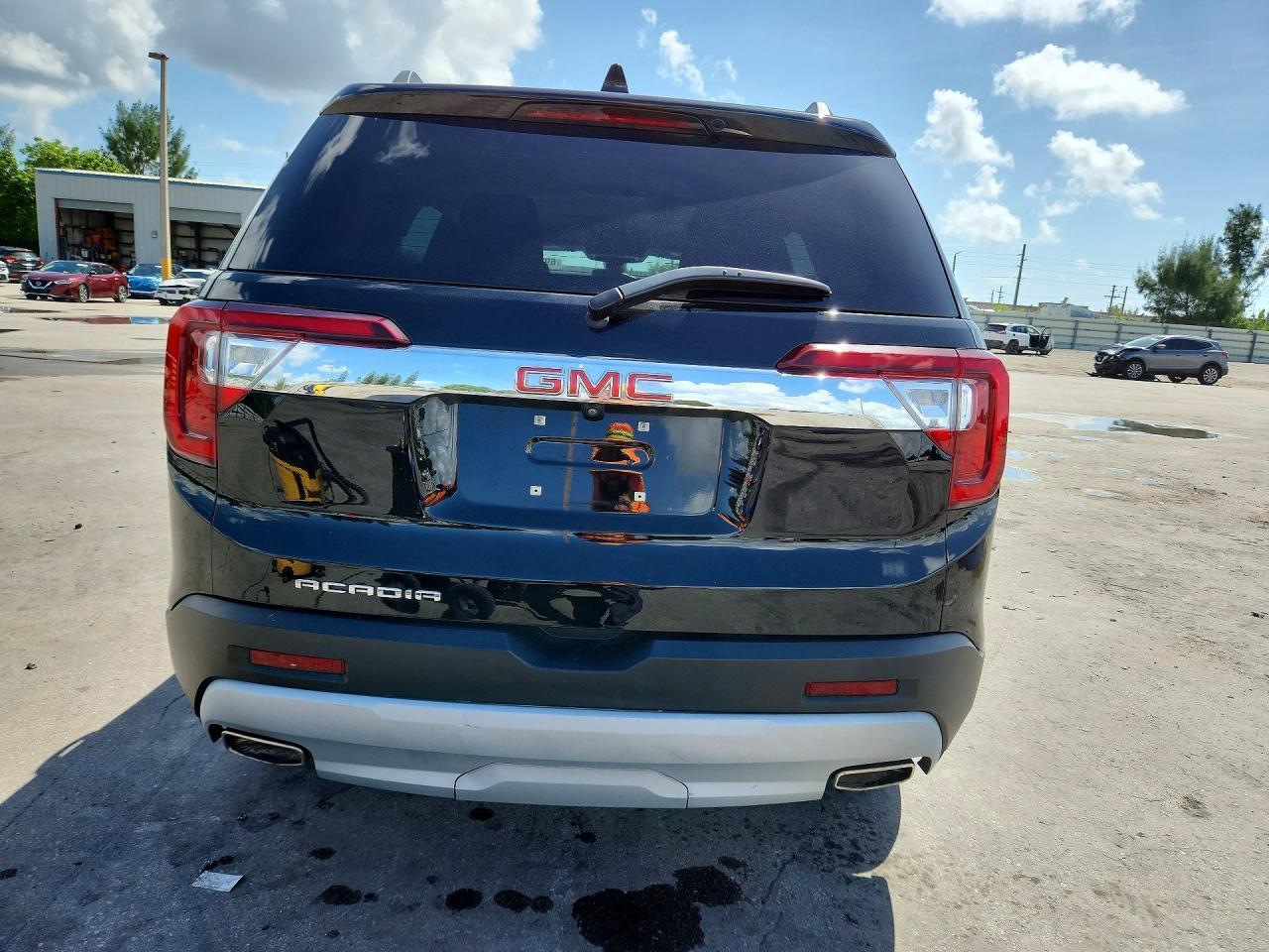 2023 GMC Acadia Slt - Image 6