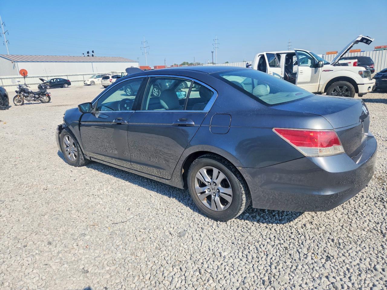 2011 Honda Accord Lxp - Фото 2