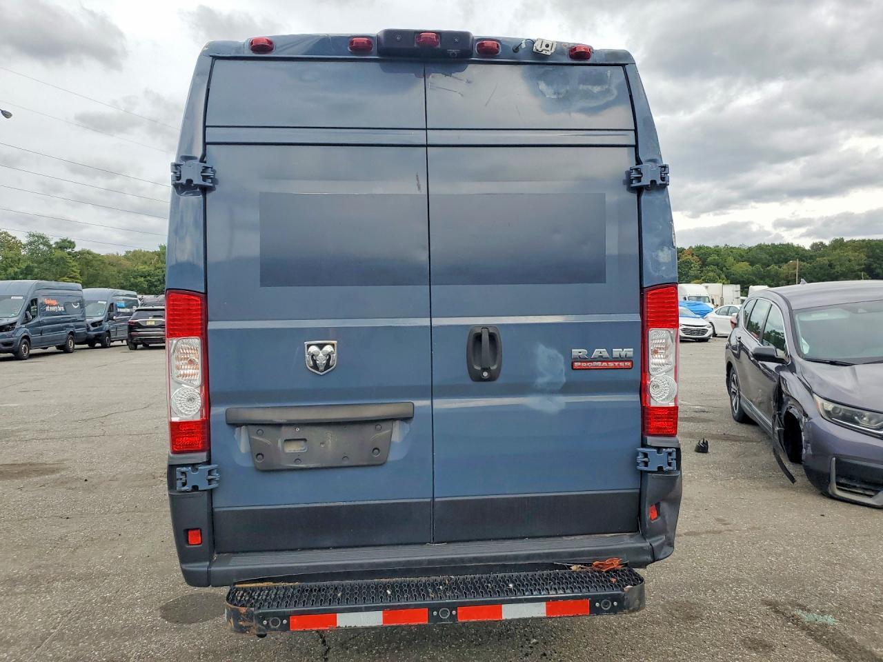 2020 Ram Promaster - Delivery Van - Фото 6