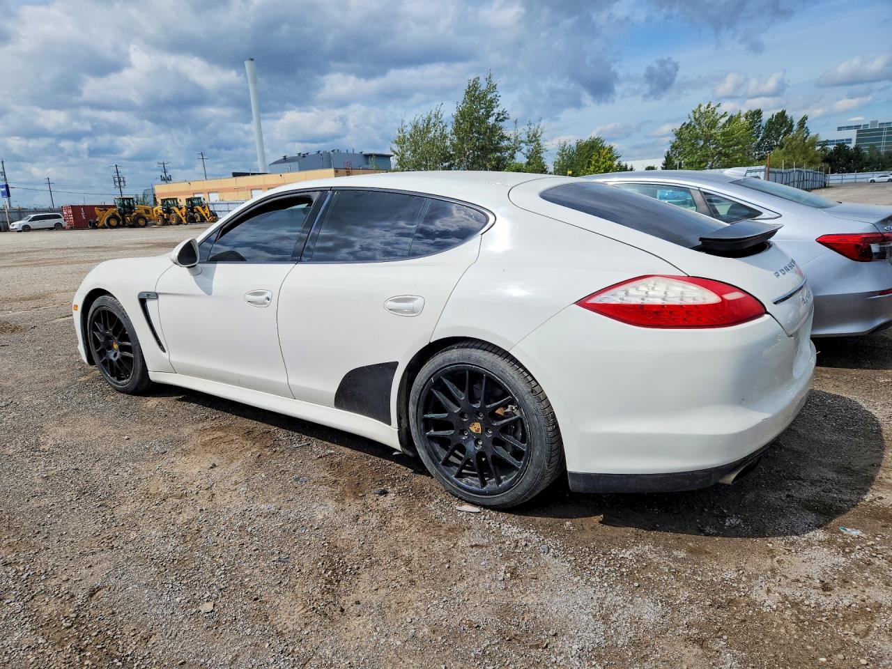 2012 Porsche Panamera 2 - Image 2