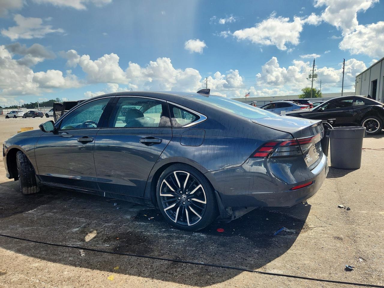 2023 Honda Accord Touring Hybrid - Фото 2