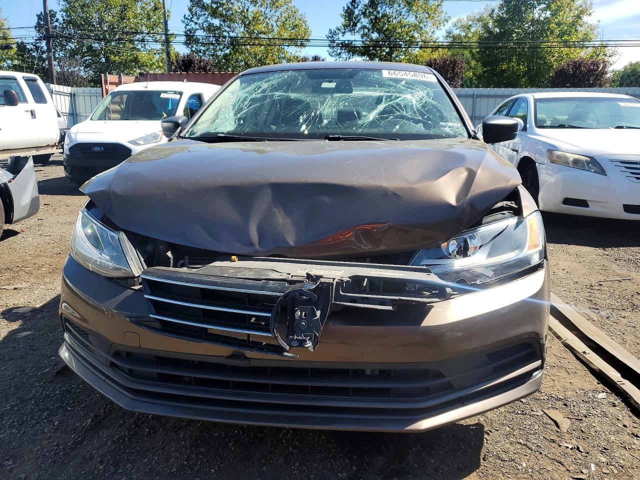 2015 Volkswagen Jetta Base - Image 5