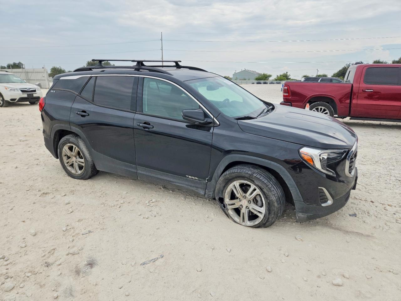 2019 GMC Terrain - Image 4