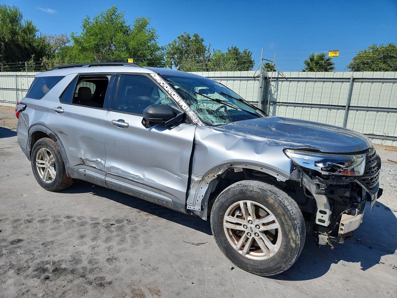 2020 Ford Explorer Xlt - Фото 4